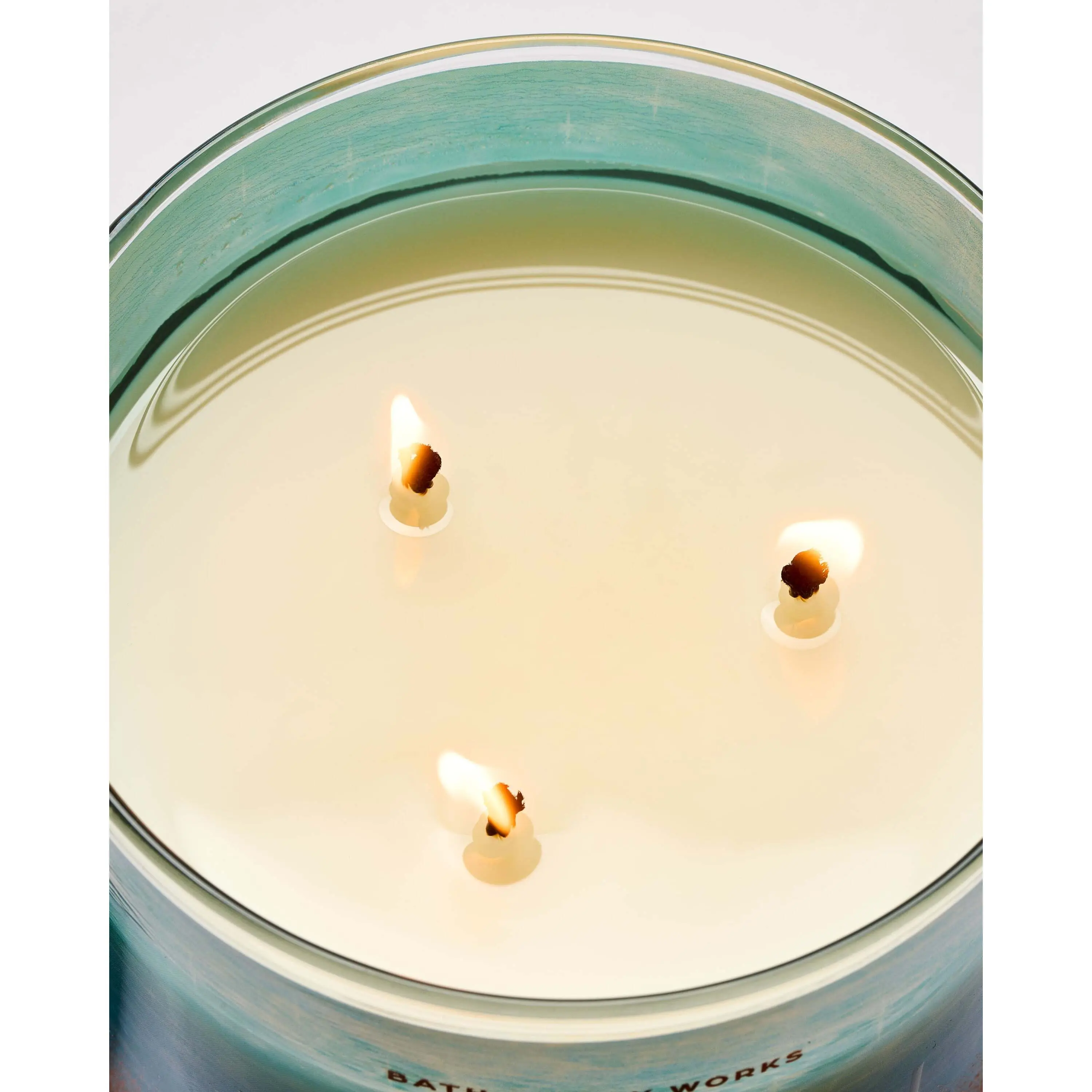 At The Beach 3-Wick Candle - Image 5