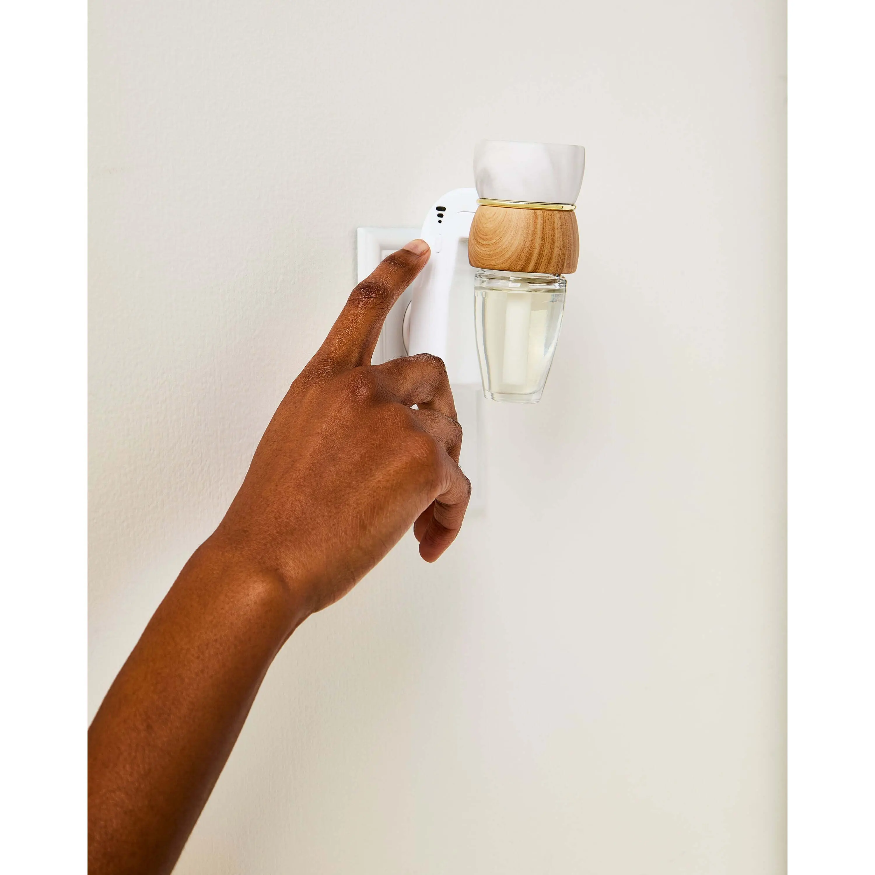 Marble Hourglass Scent Control Wallflowers Fragrance Plug - Image 5