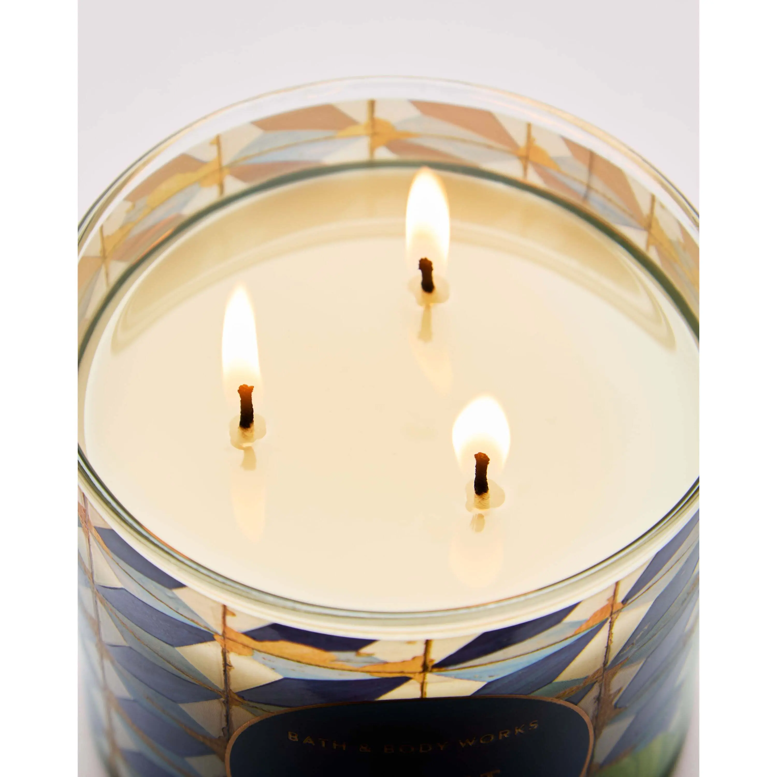 Sea Salt Coast 3-Wick Candle - Image 5