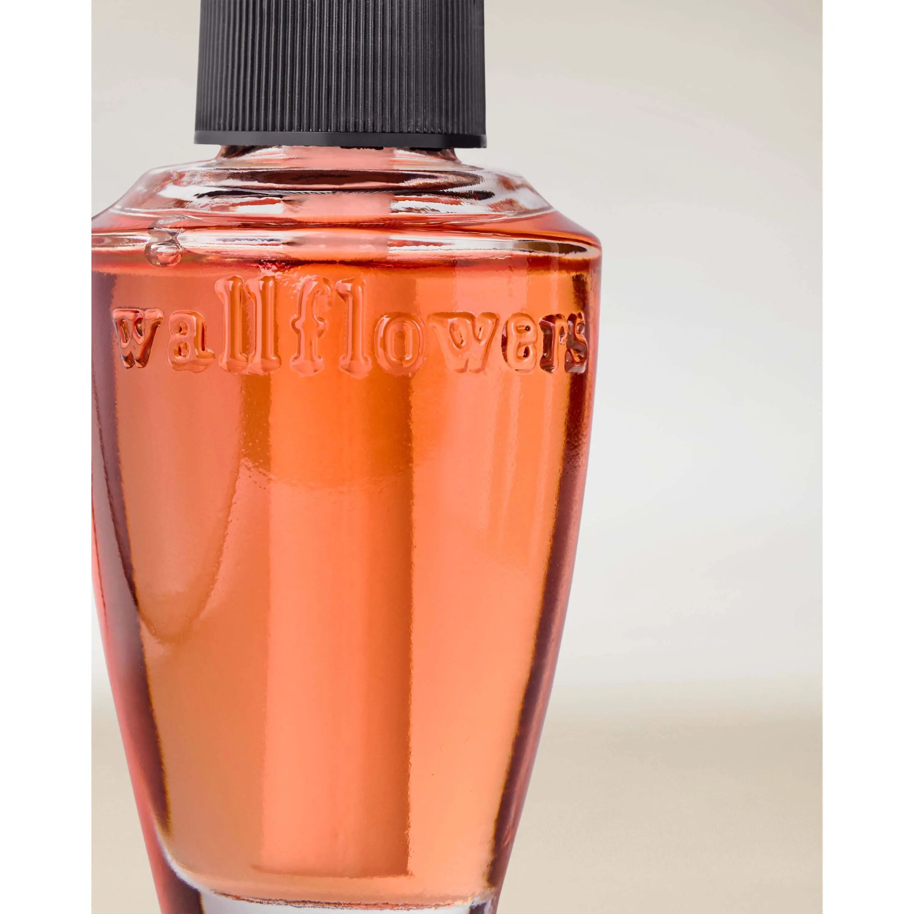 Apple Cinnamon Spice Wallflowers Fragrance Refill - Image 2