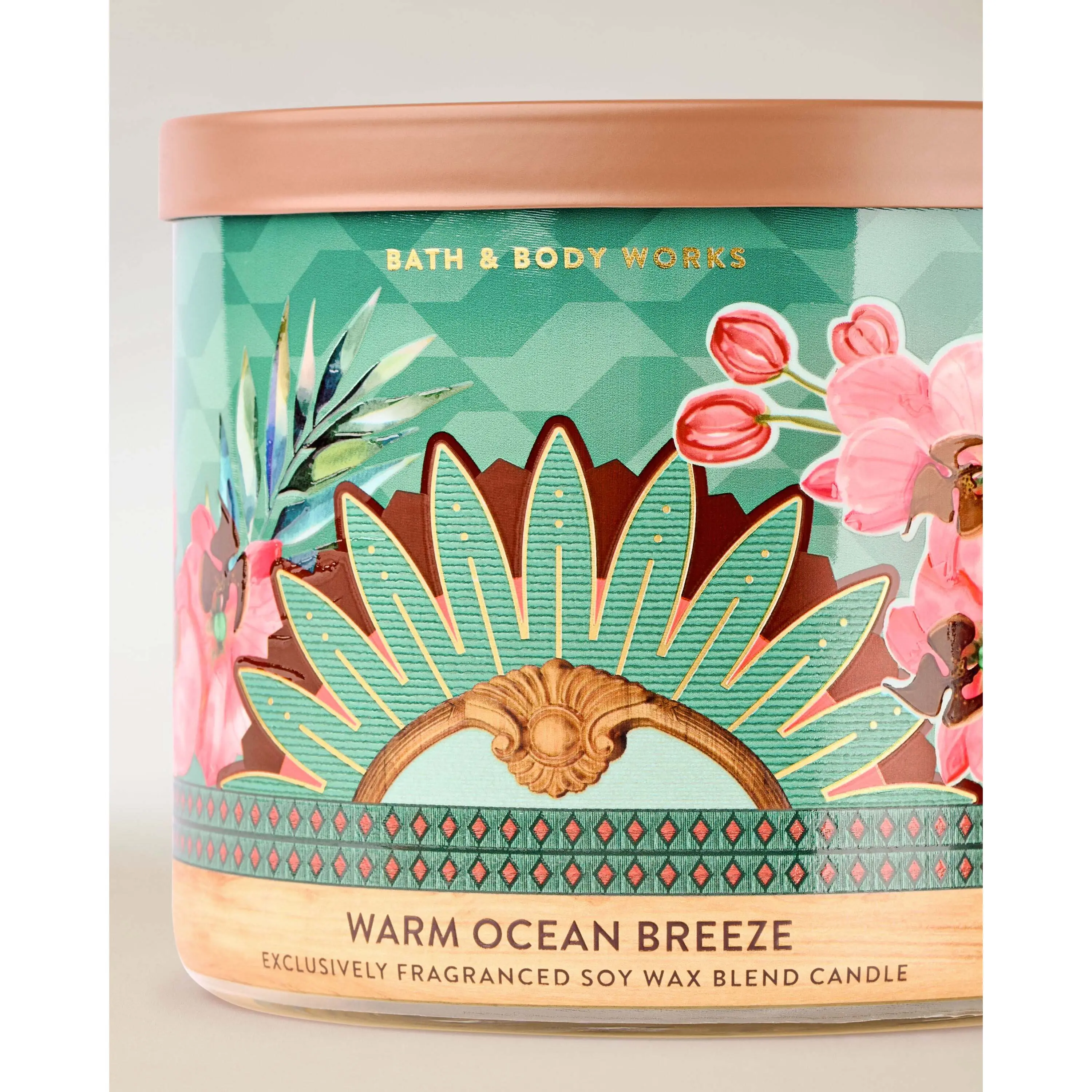 Warm Ocean Breeze 3-Wick Candle - Image 2