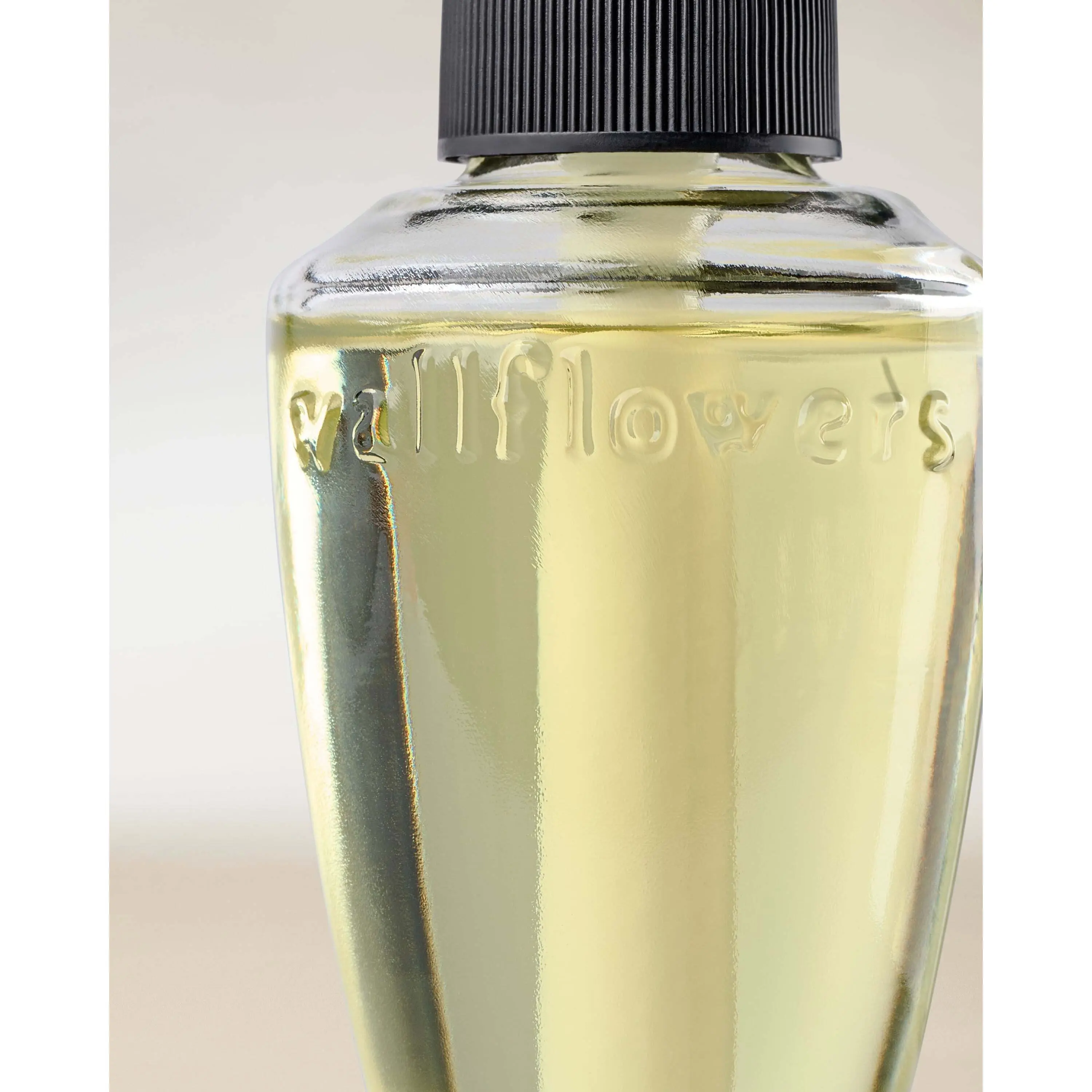 Waikiki Beach Coconut Wallflowers Fragrance Refill - Image 2