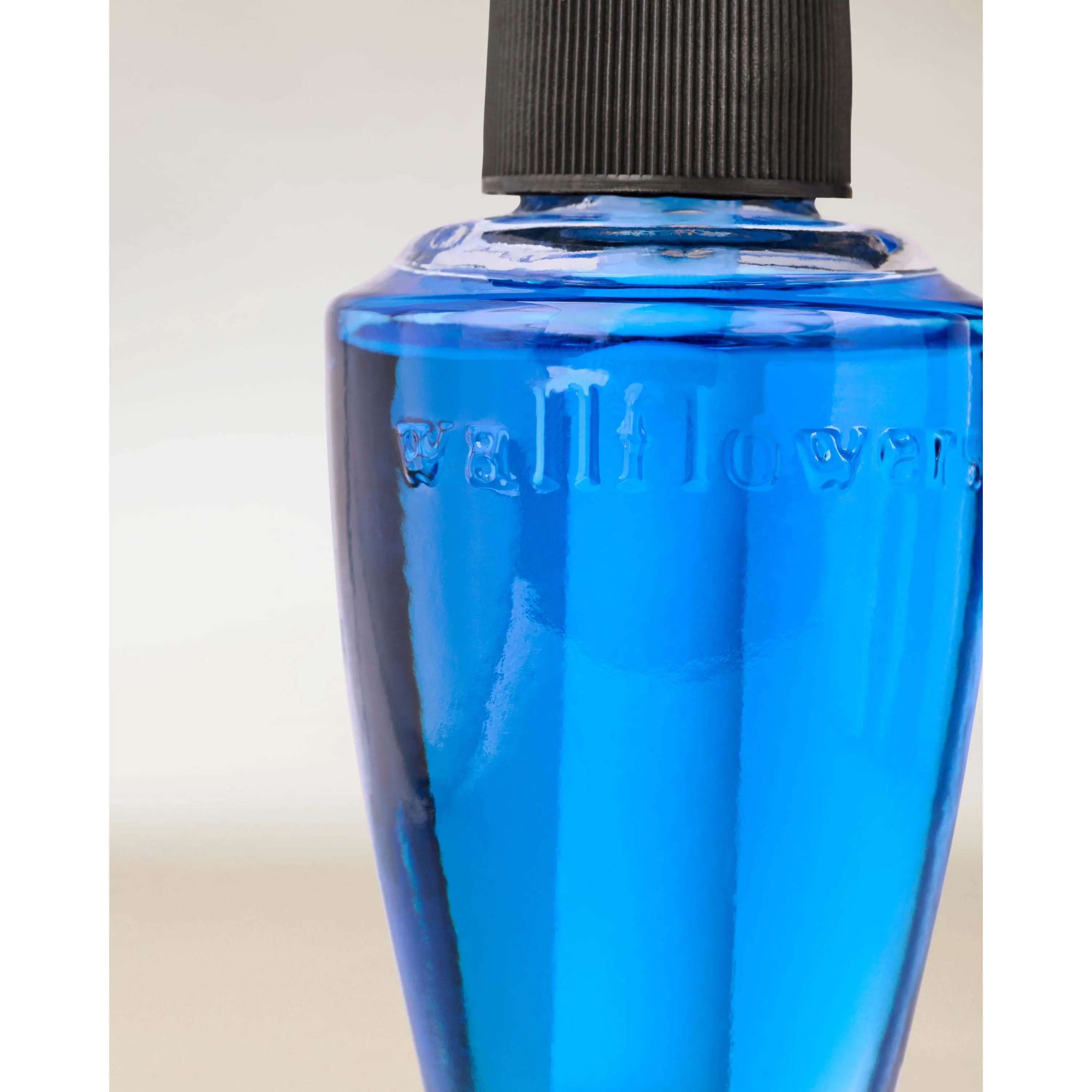 Gingham Wallflowers Fragrance Refill - Image 2