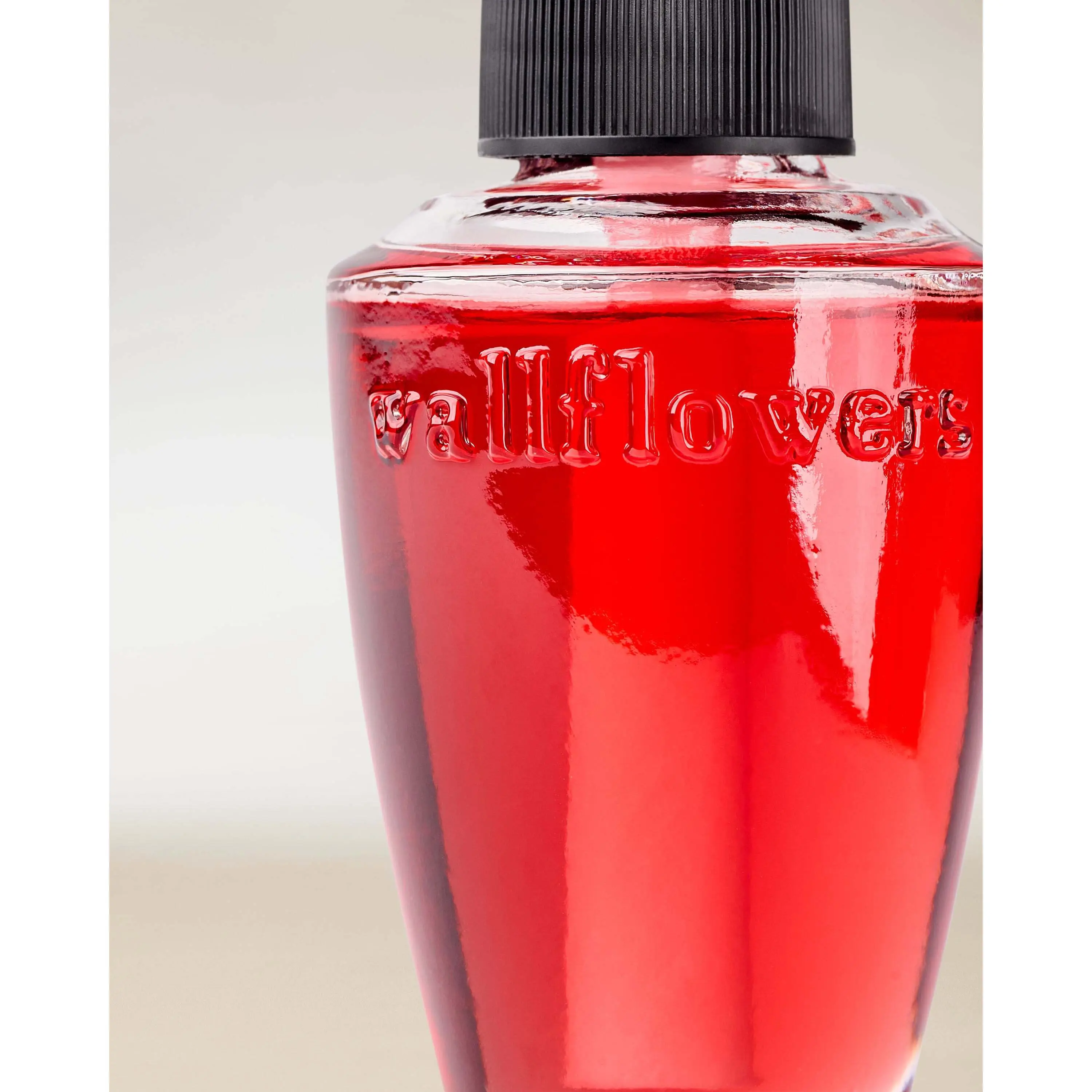 Strawberry Lover Wallflowers Fragrance Refill - Image 2