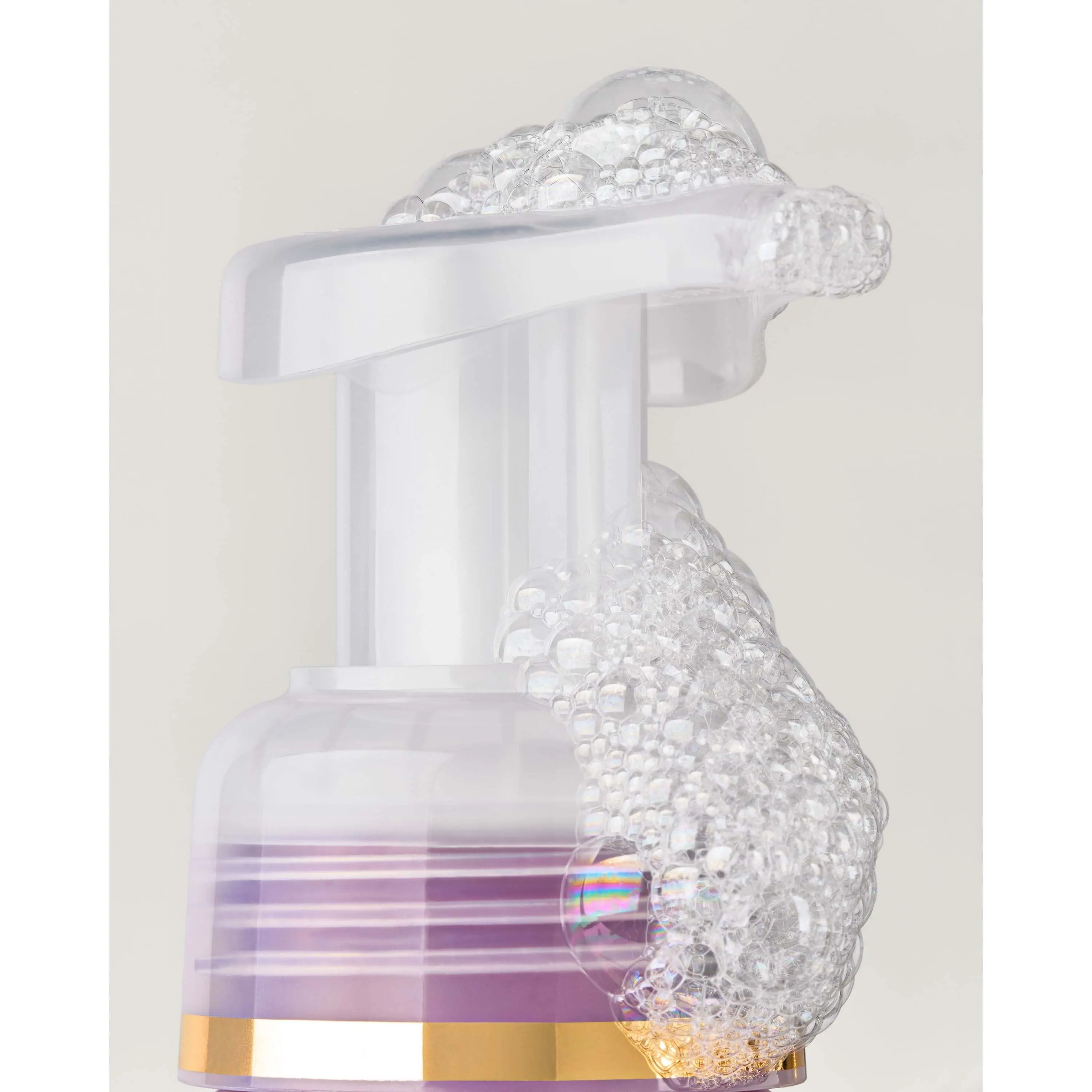 Black Cherry Merlot Gentle & Clean Foaming Hand Soap - Image 4