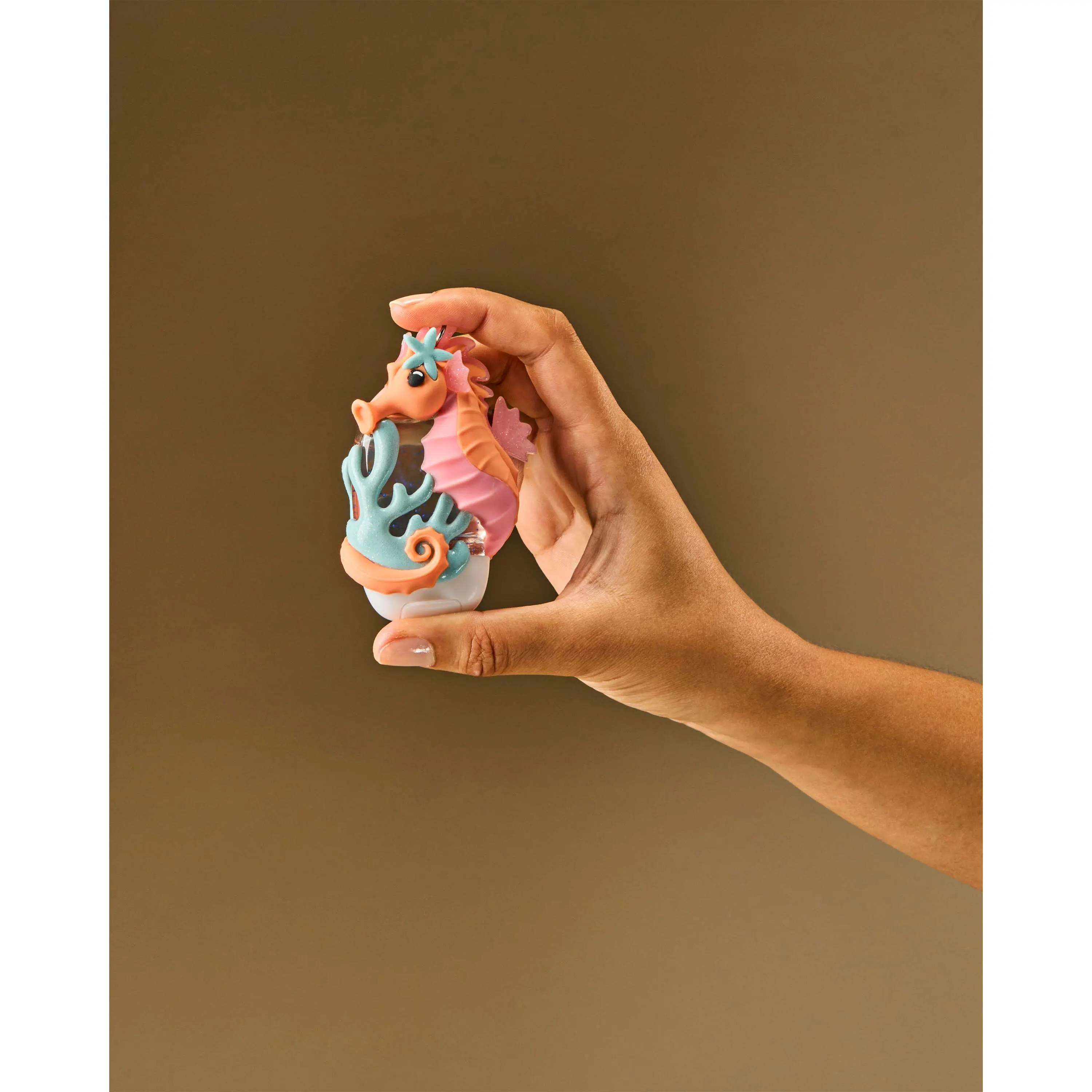 Seahorse Pocketbac Holder - Image 3