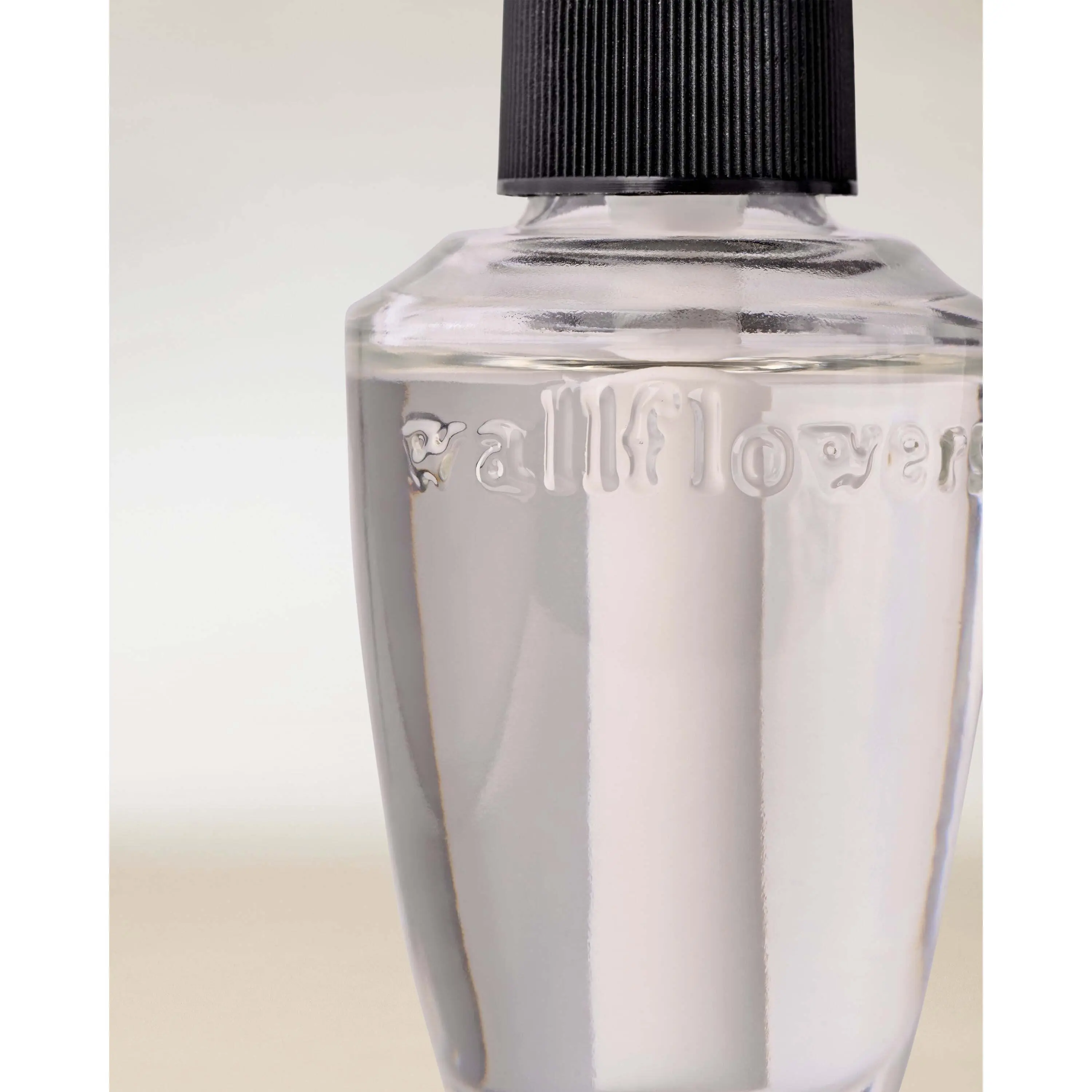 Classic Vanilla Wallflowers Fragrance Refill - Image 2