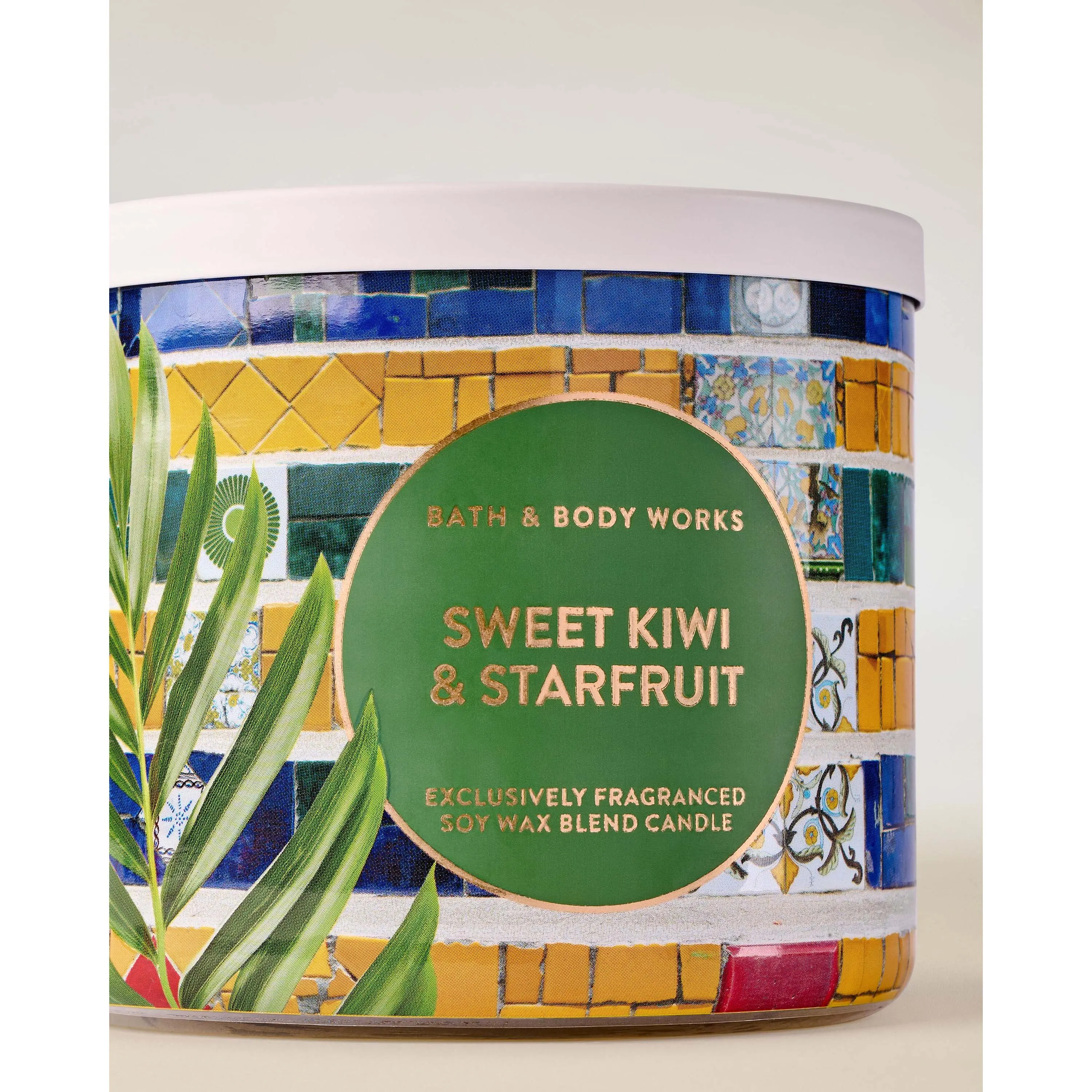 Sweet Kiwi & Starfruit 3-Wick Candle - Image 2