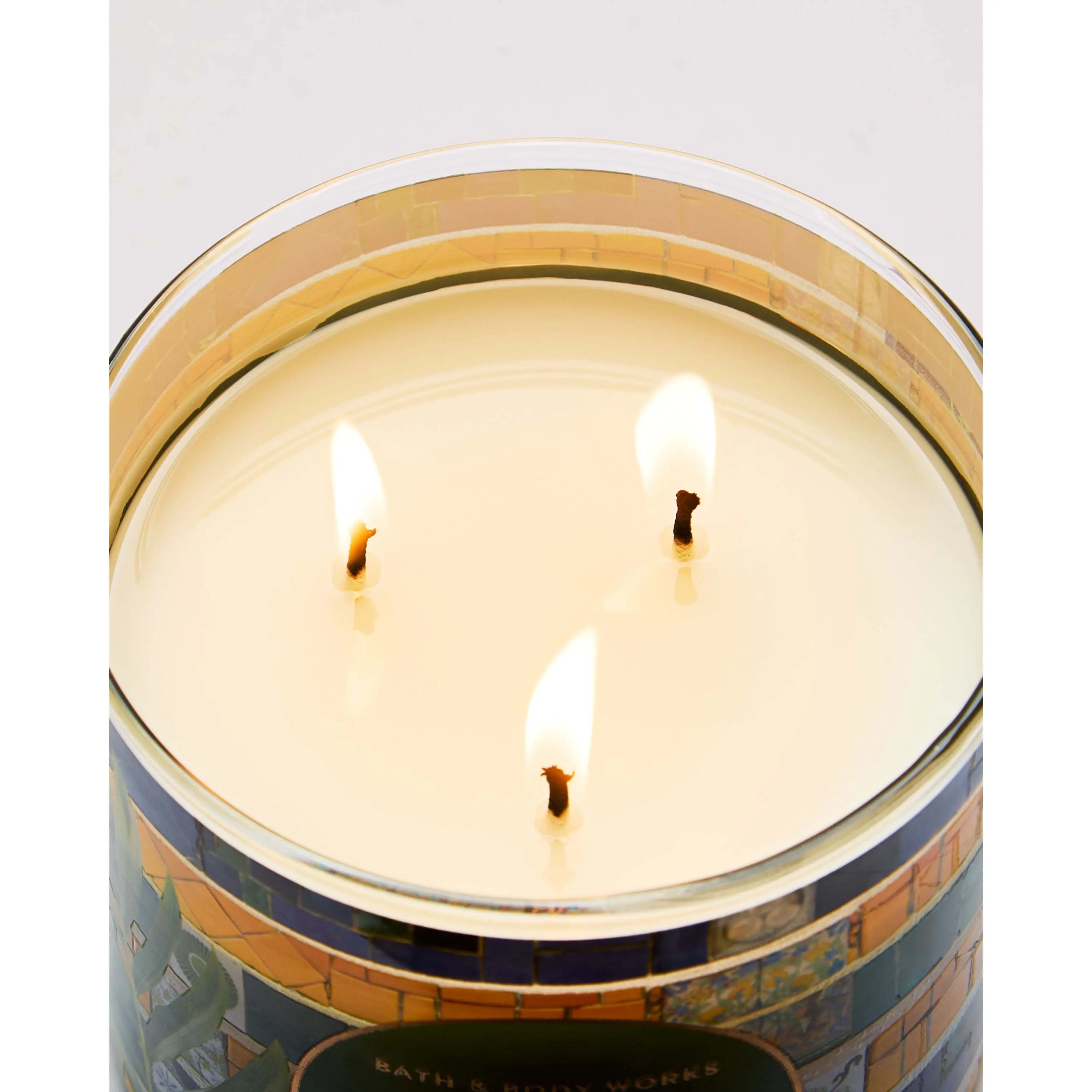 Sweet Kiwi & Starfruit 3-Wick Candle - Image 5