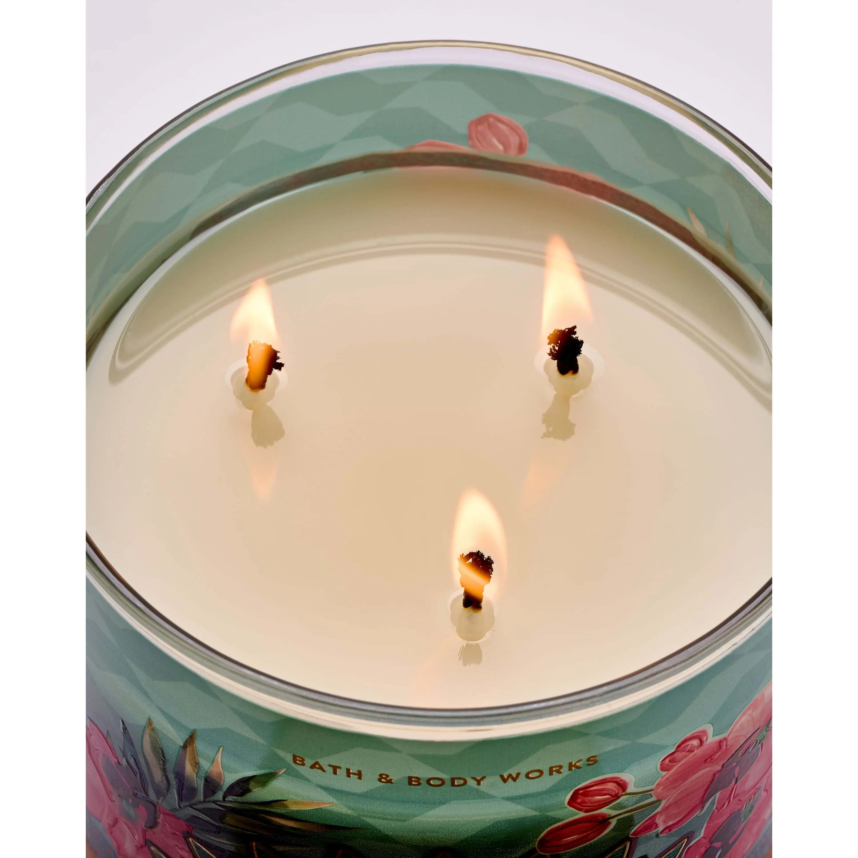 Warm Ocean Breeze 3-Wick Candle - Image 5