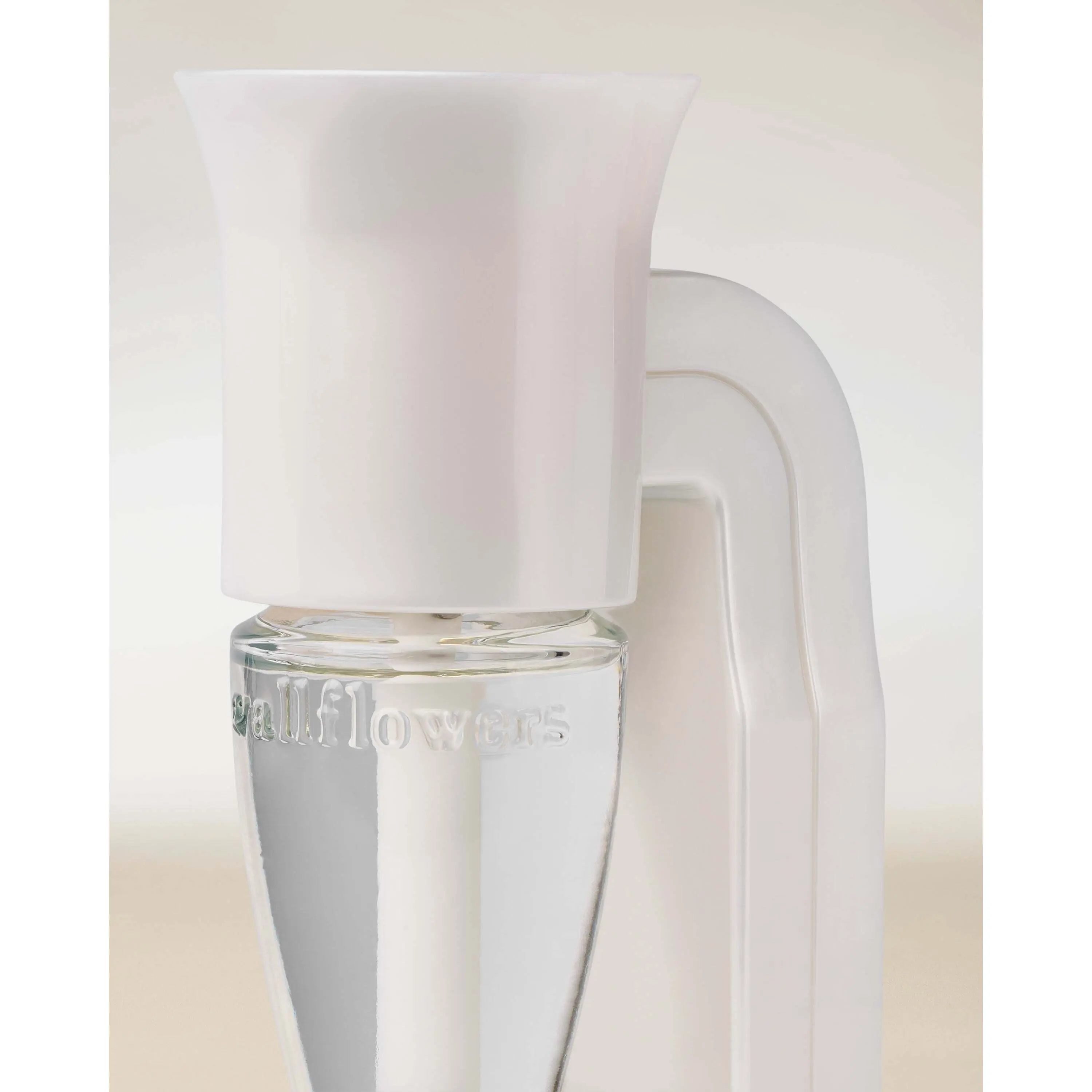 White Flare Nightlight Wallflowers Fragrance Plug - Image 2